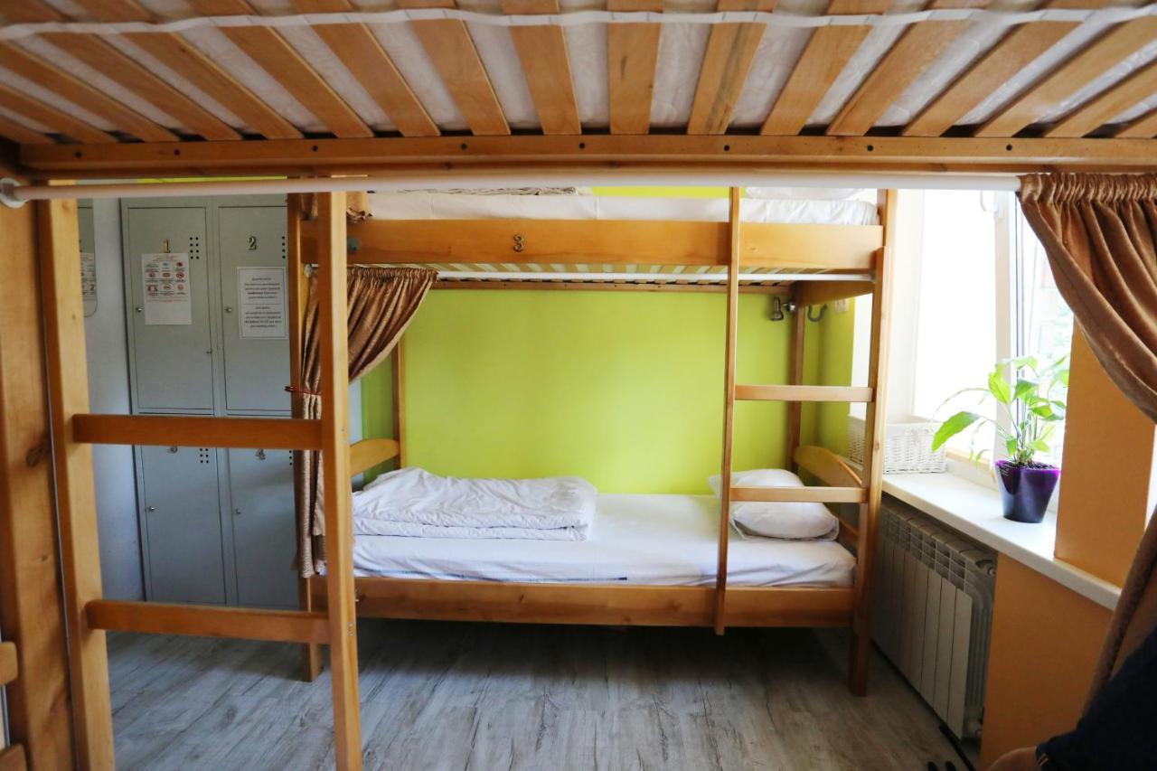 Light Life Hostel Kiev Esterno foto