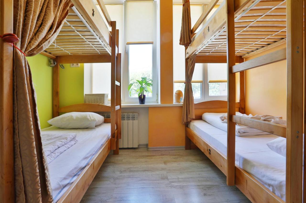 Light Life Hostel Kiev Esterno foto
