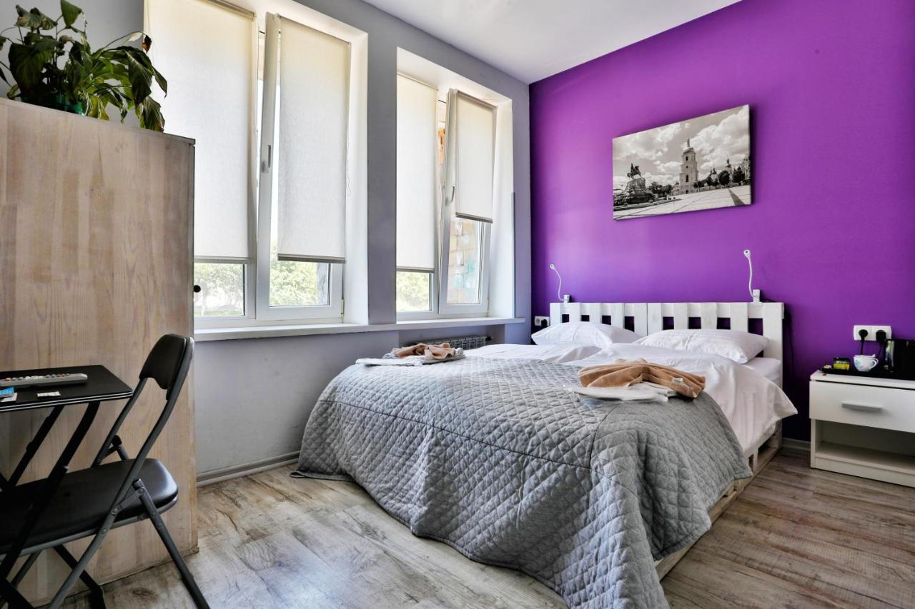 Light Life Hostel Kiev Esterno foto