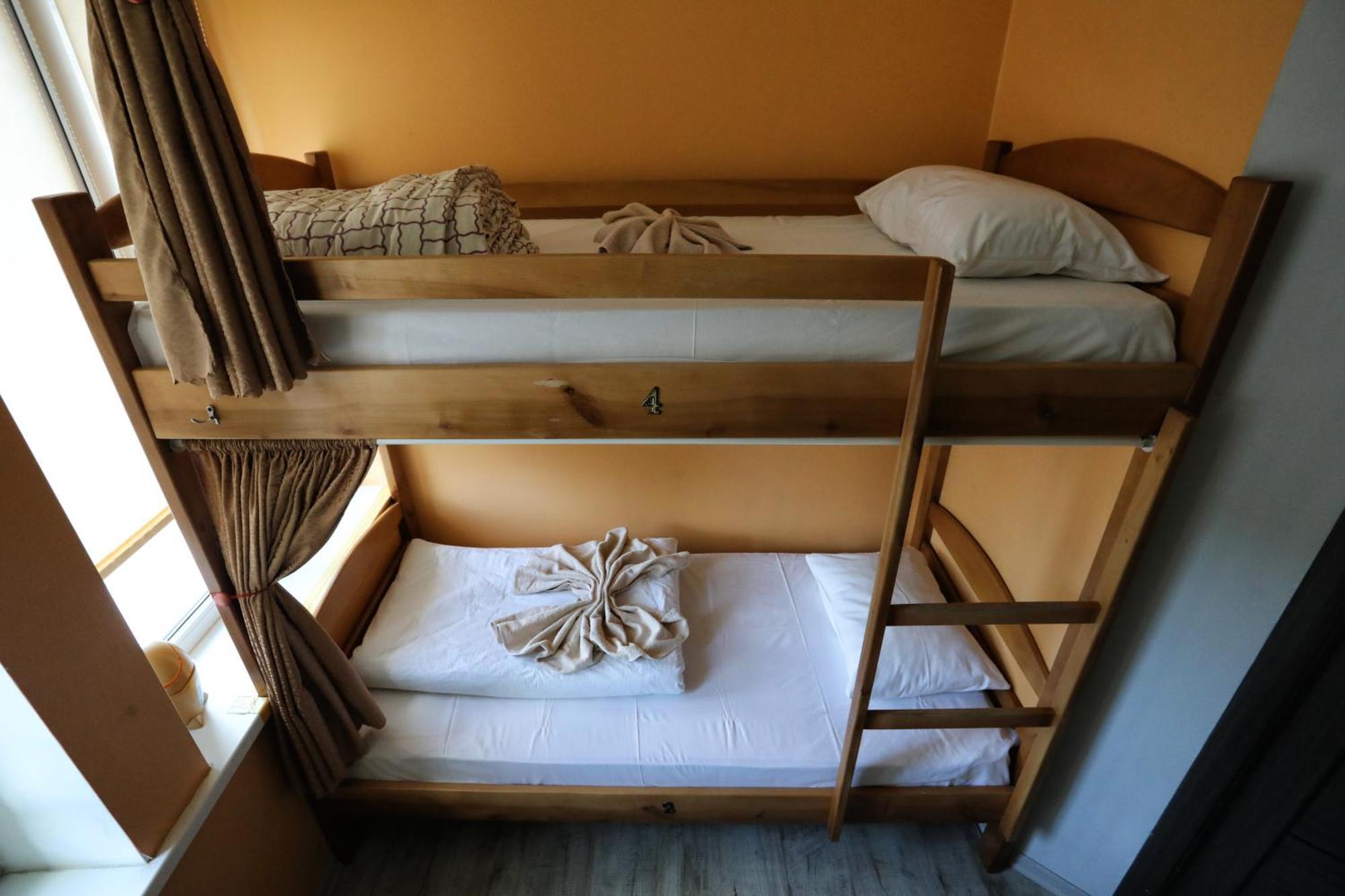 Light Life Hostel Kiev Esterno foto
