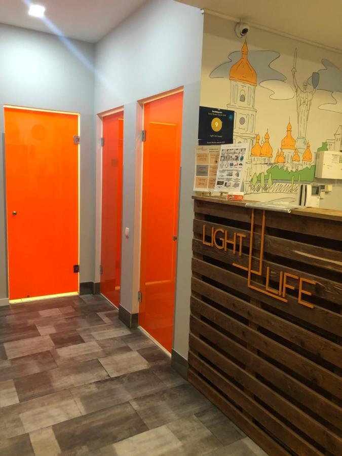Light Life Hostel Kiev Esterno foto